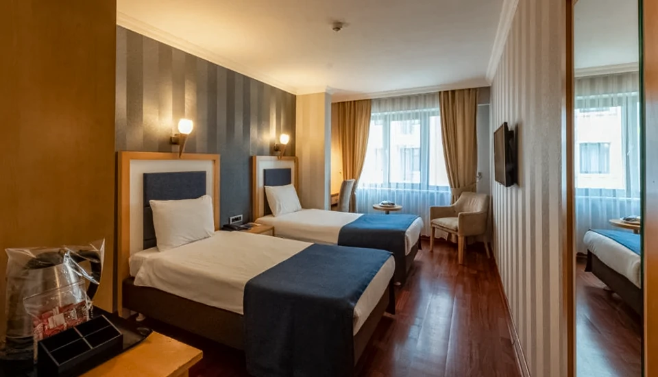 هتل نوا پلازا تکسیم اسکوئر